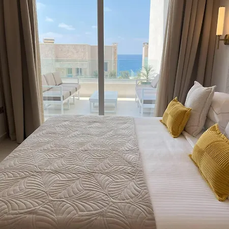 Olymp Luxury House - Ultra Luxury Beachfront With Rooftop Lounge * Paphos