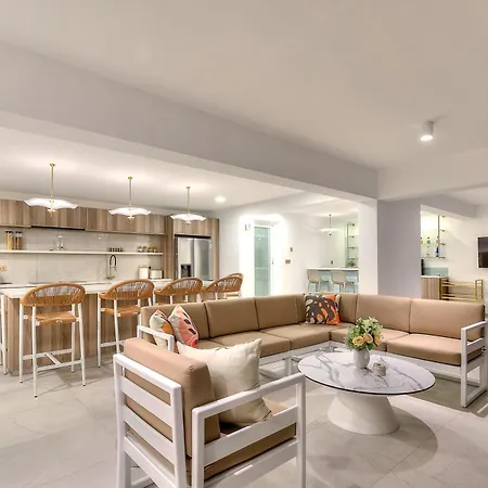 Olymp Luxury House - Ultra Luxury Beachfront With Rooftop Lounge Villa Paphos