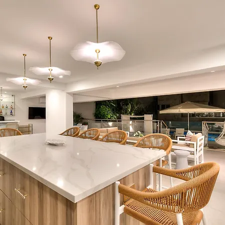 Villa Olymp Luxury House - Ultra Luxury Beachfront With Rooftop Lounge