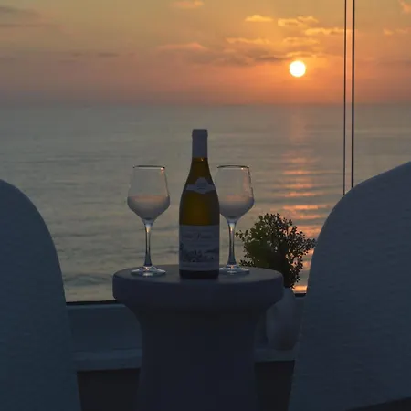 Olymp Luxury House 파포스