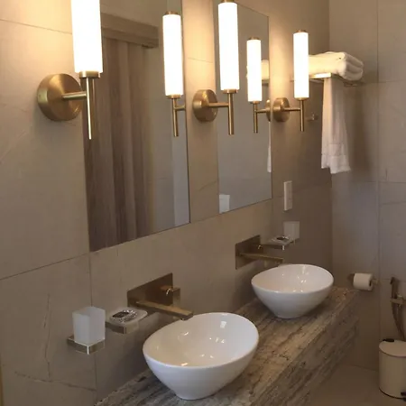 Olymp Luxury House * 파포스