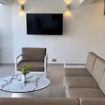 Olymp Luxury House - Ultra Luxury Beachfront With Rooftop Lounge
