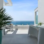 Olymp Luxury House - Ultra Luxury Beachfront With Rooftop Lounge