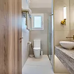 Villa Olymp Luxury House - Ultra Luxury Beachfront With Rooftop Lounge *