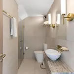 Olymp Luxury House - Ultra Luxury Beachfront With Rooftop Lounge