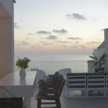 Olymp Luxury House - Ultra Luxury Beachfront With Rooftop Lounge
