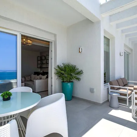 Villa Olymp Luxury House - Ultra Luxury Beachfront With Rooftop Lounge Paphos